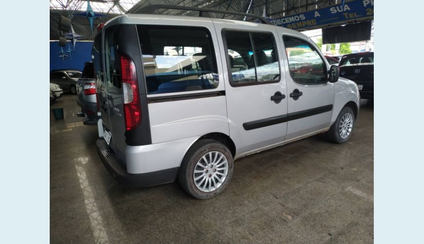 FIAT DOBLO 1.8 MPI ESSENCE 7L 16V FLEX 4P - PRATA - 2020 Foto 3 (Grande)