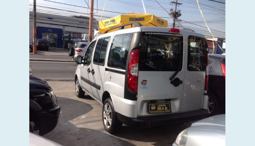 FIAT DOBLO 1.8 MPI ESSENCE 16V FLEX 4P - PRATA - 2015 Foto 3 (Grande)
