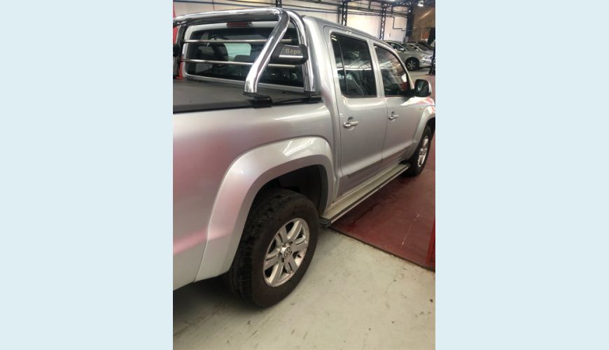 VOLKSWAGEN AMAROK 2.0 TRENDLINE 4X4 CD 16V TURBO INTERCOOLER DIESEL 4P AUT. - PRATA - 2014 Foto 3 (Grande)