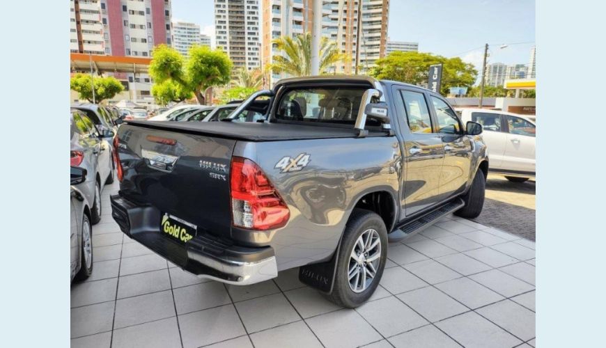 TOYOTA HILUX 2.8 SRX 4X4 CD 16V DIESEL 4P AUT. - CINZA - 2018 Foto 3 (Grande)