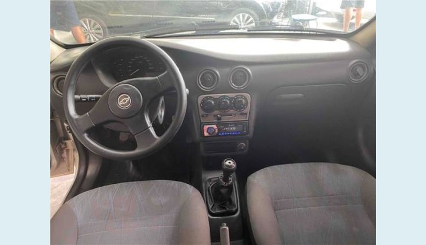 CHEVROLET CELTA 1.0 MPFI VHC LIFE 8V FLEX 2P - PRATA - 2005 Foto 3 (Grande)