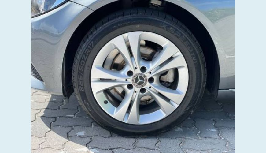 MERCEDES-BENZ C 180 1.6 CGI FLEX AVANTGARDE 7G-TRONIC - CINZA - 2017 Foto 3 (Grande)