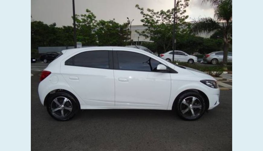 CHEVROLET ONIX 1.4 MPFI LTZ 8V FLEX 4P AUT. - BRANCO - 2018 Foto 3 (Grande)