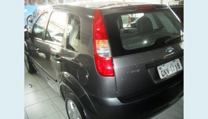 FORD FIESTA 4P 1.0 - CINZA - 2004 Foto 3 (Grande)