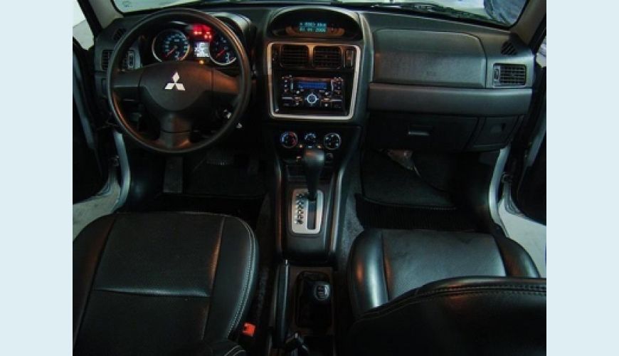 MITSUBISHI PAJERO TR4 - PRATA - 2011 Foto 3 (Grande)