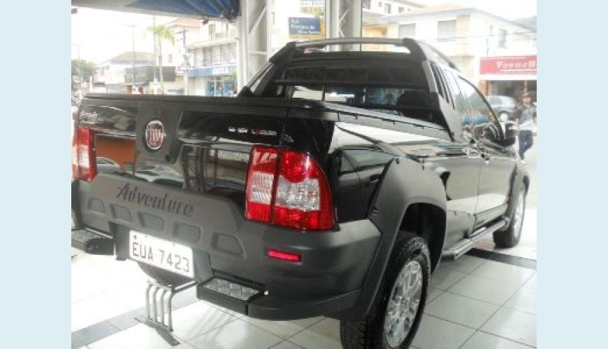 FIAT STRADA ADVENTURE LUCKER 16V 1.8 FLEX - PRETO - 2012 Foto 3 (Grande)