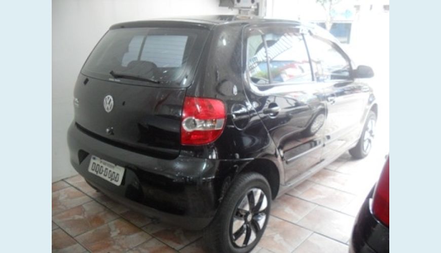 VOLKSWAGEN FOX 4P 1.0 FLEX - PRETO - 2006 Foto 3 (Grande)