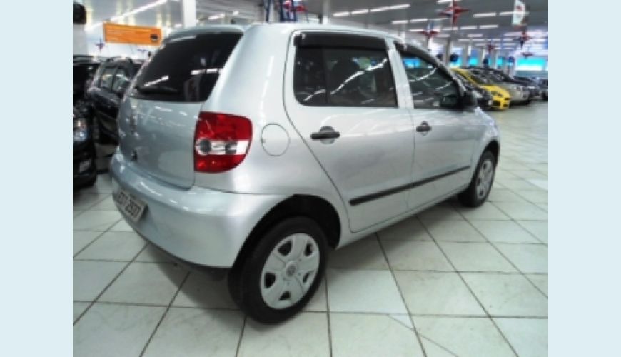 VOLKSWAGEN FOX TREND 1.0 FLEX - PRATA - 2009 Foto 3 (Grande)