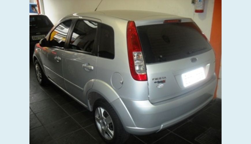 FORD FIESTA CLASS 1.6 FLEX - PRATA - 2008 Foto 3 (Grande)