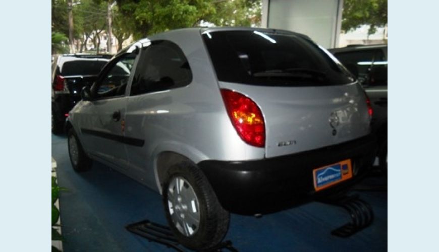 CHEVROLET CELTA 2P 1.0 - PRATA - 2003 Foto 3 (Grande)