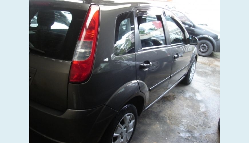 FORD FIESTA PERSONNALITÉ 1.0 8V 66CV 5P - CINZA - 2003 Foto 3 (Grande)