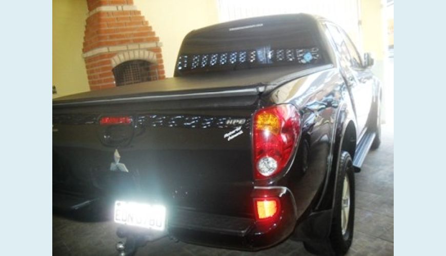 MITSUBISHI L200 TRITON HPE 3.2 4X4 AUT. - PRETO - 2009 Foto 3 (Grande)