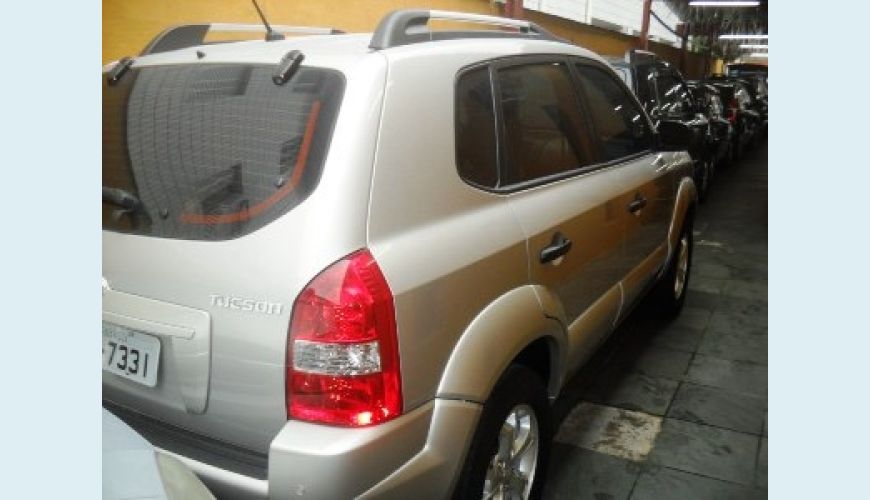 HYUNDAI TUCSON GL 2.0 AUT. - PRATA - 2010 Foto 3 (Grande)