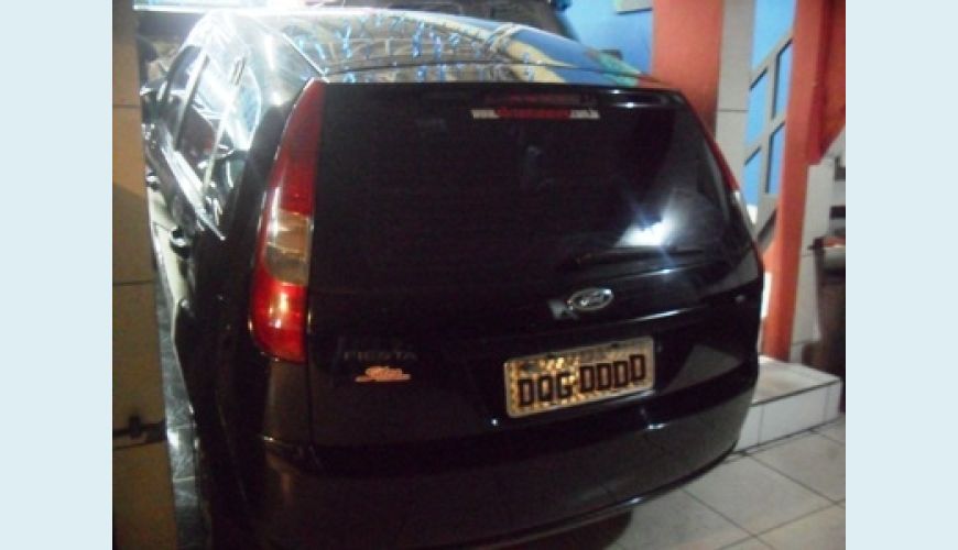 FORD FIESTA HATCH 1.6 - PRETO - 2006 Foto 3 (Grande)