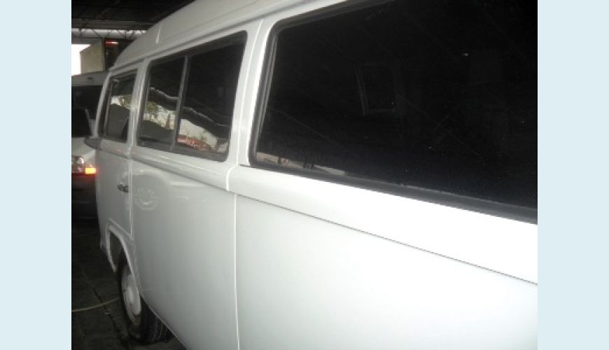 VOLKSWAGEN KOMBI - BRANCO - 2004 Foto 3 (Grande)