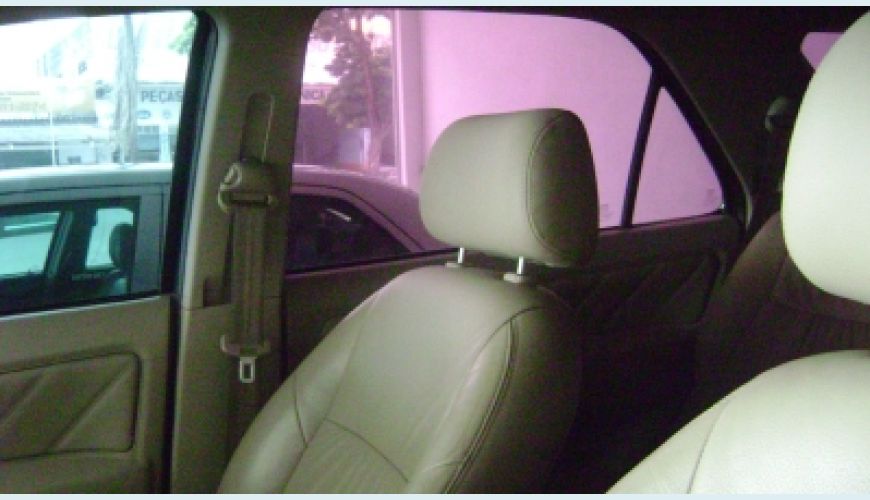 TOYOTA HILUX SW4 SRV D4-D 4X4 3.0 TDI DIES. AUT. - PRETO - 2007 Foto 3 (Grande)