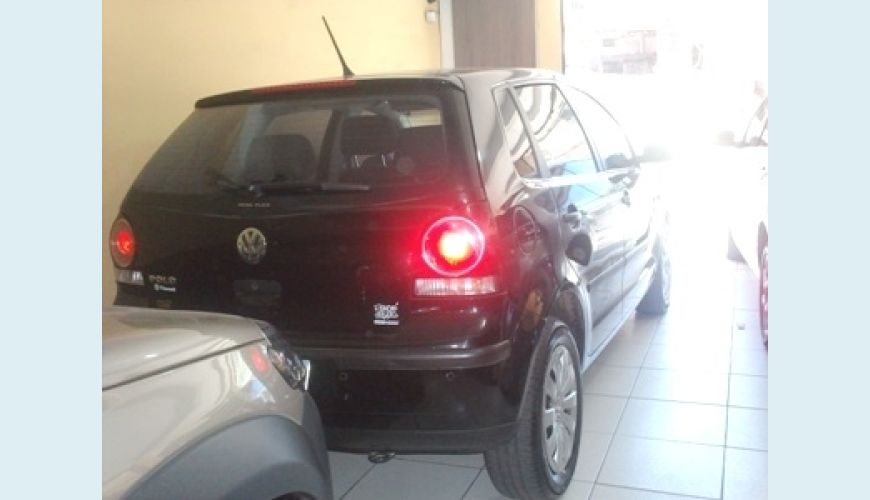 VOLKSWAGEN POLO HATCH 4P - PRETO - 2010 Foto 3 (Grande)