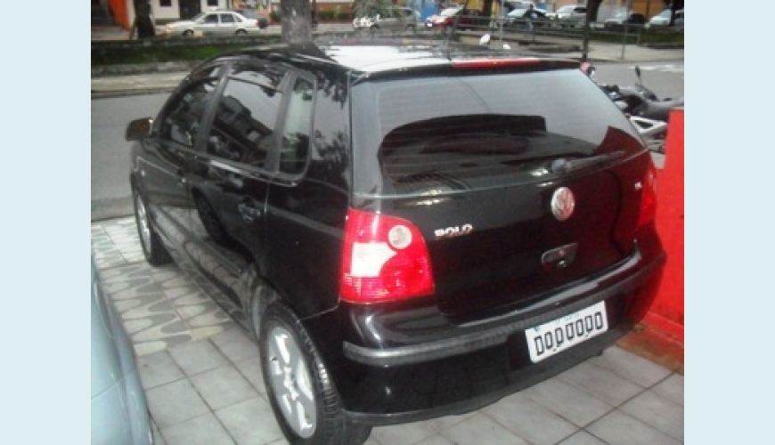 VOLKSWAGEN POLO HACH 1.6 - PRETO - 2005 Foto 3 (Grande)
