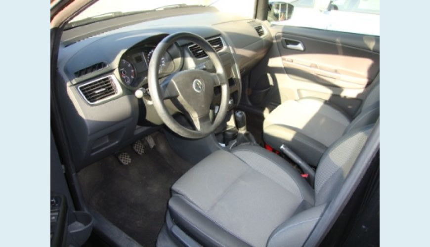 VOLKSWAGEN SPACEFOX 1.6/ 1.6 TREND TOTAL FLEX 8V 4P - PRETO - 2012 Foto 3 (Grande)