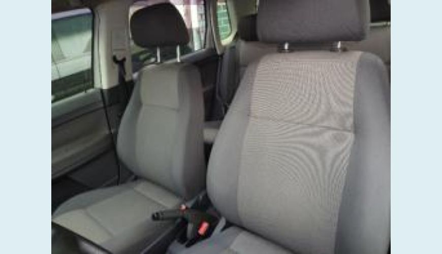 VOLKSWAGEN POLO 1.6 MI SPORTLINE 8V FLEX 4P - PRATA - 2008 Foto 4 (Grande)