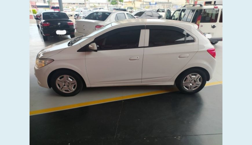 CHEVROLET ONIX 1.0 MPFI JOY 8V FLEX 4P - BRANCO - 2018 Foto 4 (Grande)