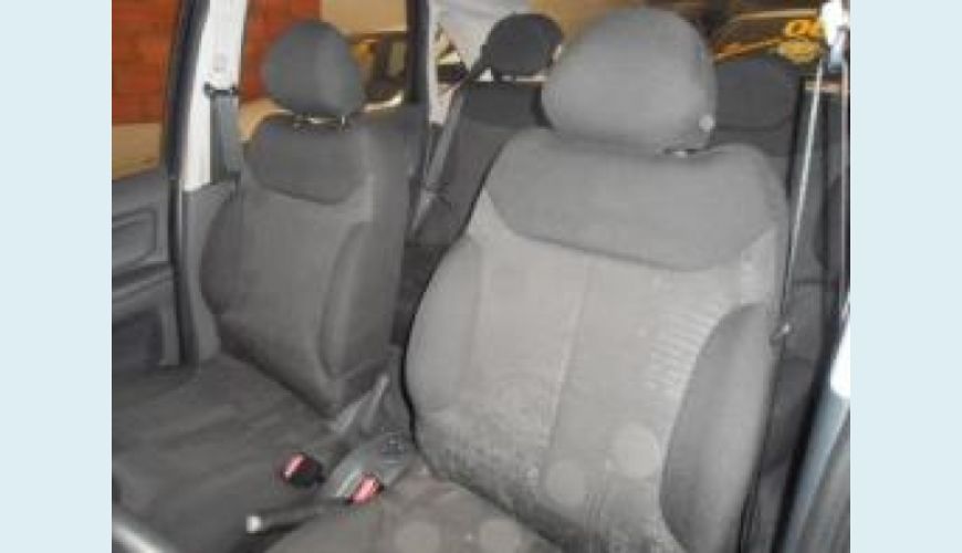 CITROËN C3 1.4 I GLX 8V FLEX 4P - PRETO - 2007 Foto 4 (Grande)