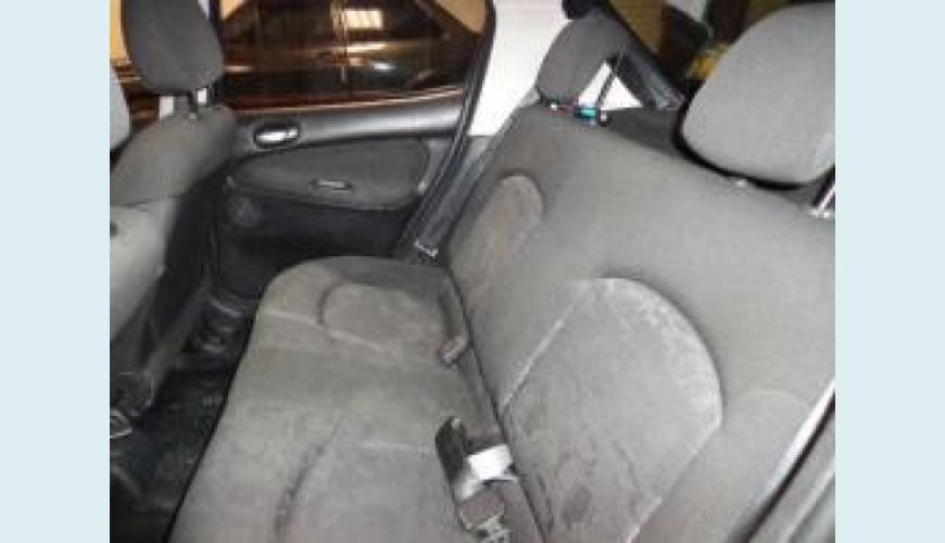 PEUGEOT 207 1.4 XR 8V FLEX 4P - CINZA - 2011 Foto 4 (Grande)