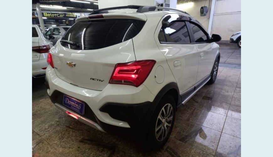 CHEVROLET ONIX 1.4 MPFI ACTIV 8V FLEX 4P - BRANCO - 2018 Foto 4 (Grande)