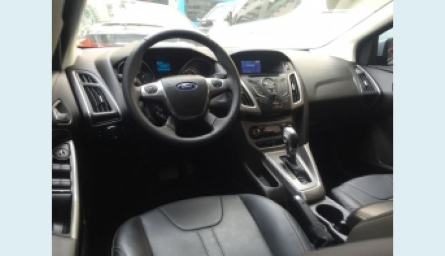 FORD FOCUS 2.0 SE SEDAN 16V FLEX 4P POWERSHIFT - PRATA - 2015 Foto 4 (Grande)
