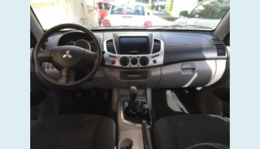 MITSUBISHI L200 TRITON 3.2 GLS 4X4 CD 16V TURBO INTERCOLER DIESEL 4P - PRATA - 2016 Foto 4 (Grande)