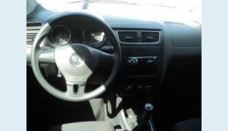 VOLKSWAGEN CROSSFOX 1.6 MI 8V TOTAL FLEX 4P - PRETO - 2011 Foto 4 (Grande)