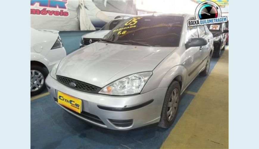 FORD FOCUS 1.6 GLX SEDAN 8V 4P - PRATA - 2005 Foto 4 (Grande)