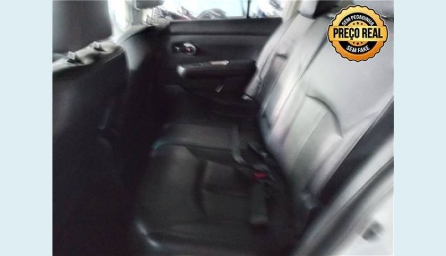 NISSAN TIIDA 1.8 SL 16V FLEX 4P AUT. - PRATA - 2013 Foto 4 (Grande)