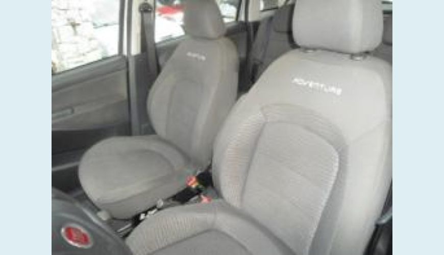 FIAT IDEA 1.8 MPI ADVENTURE 16V FLEX 4P - PRATA - 2011 Foto 4 (Grande)