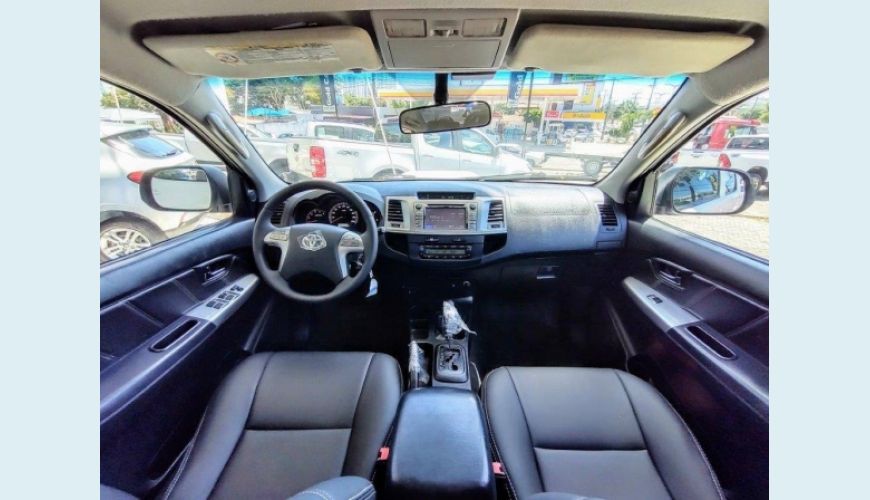 TOYOTA HILUX 3.0 SR 4X4 CD 16V TURBO INTERCOOLER DIESEL 4P AUT. - BRANCO - 2015 Foto 4 (Grande)