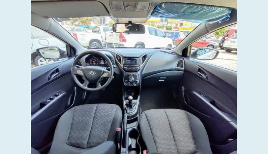 HYUNDAI HB 20 1.0 COMFORT PLUS 12V FLEX 4P - PRATA - 2019 Foto 4 (Grande)