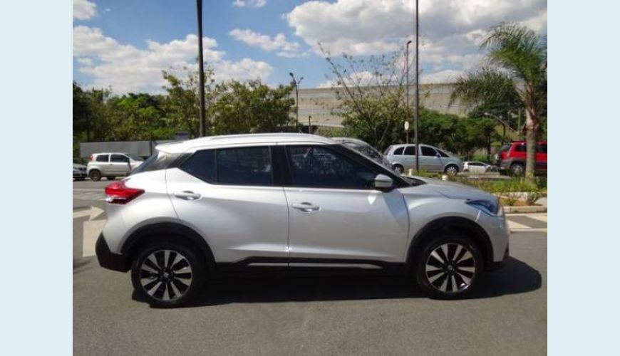 NISSAN KICKS 1.6 16V FLEXSTART SL 4P XTRONIC - PRATA - 2017 Foto 4 (Grande)