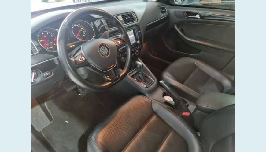 VOLKSWAGEN JETTA 2.0 TSI HIGHLINE 211CV 4P TIPTRONIC - PRATA - 2015 Foto 4 (Grande)