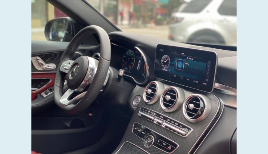 MERCEDES-BENZ C 300 2.0 CGI SPORT 9G-TRONIC - PRETO - 2019 Foto 4 (Grande)