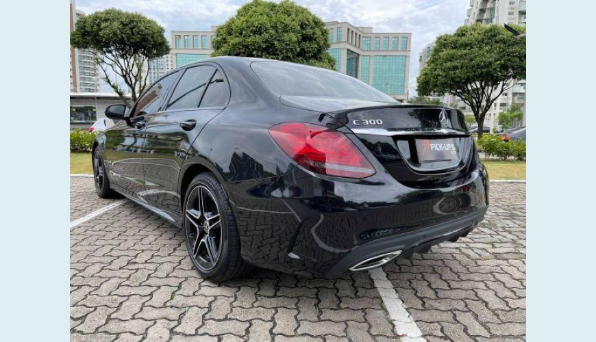 MERCEDES-BENZ C 300 2.0 CGI SPORT 9G-TRONIC - PRETO - 2019 Foto 4 (Grande)