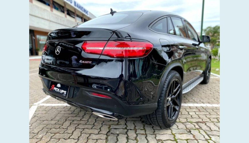 MERCEDES-BENZ GLE 400 3.0 V6 NIGHT COUPÉ 4MATIC 9G-TRONIC - PRETO - 2016 Foto 4 (Grande)