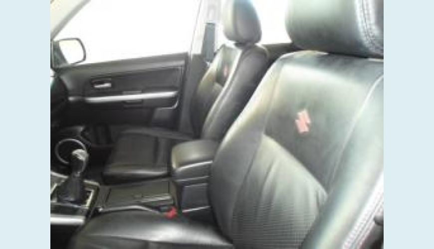 SUZUKI GRAND VITARA 2.0 4X2 16V 4P - BRANCO - 2011 Foto 4 (Grande)