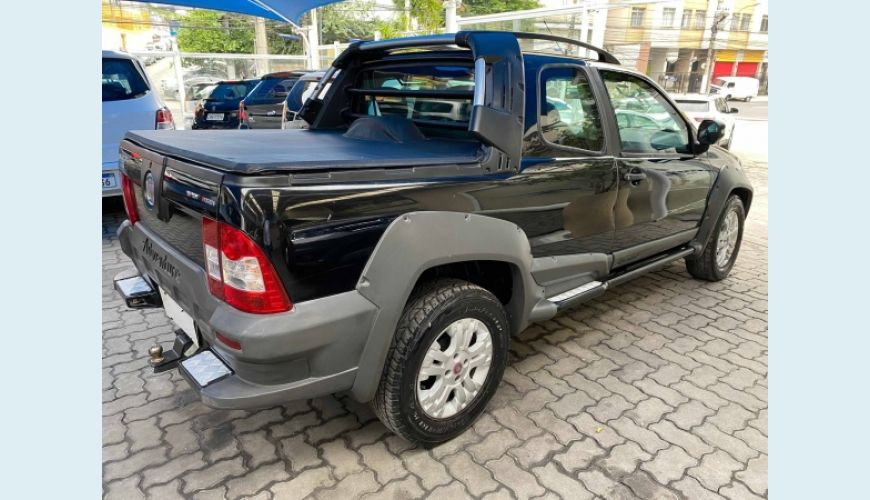 FIAT STRADA 1.8 MPI ADVENTURE LOCKER CD 16V FLEX 2P - PRETO - 2012 Foto 4 (Grande)