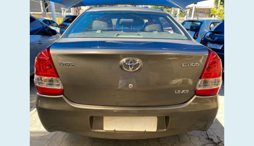 TOYOTA ETIOS 1.5 XS SEDAN 16V FLEX 4P - CINZA - 2018 Foto 4 (Grande)