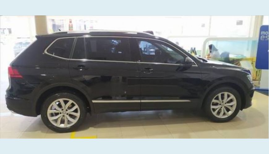 VOLKSWAGEN TIGUAN 1.4 250 TSI TOTAL FLEX ALLSPACE TIPTRONIC - PRETO - 2018 Foto 4 (Grande)