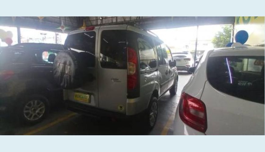 FIAT DOBLO 1.8 MPI ESSENCE 16V FLEX 4P - PRATA - 2020 Foto 4 (Grande)
