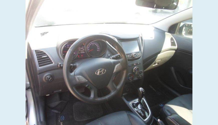 HYUNDAI HB 20 1.6 PREMIUM 16V FLEX 4P AUT. - PRATA - 2015 Foto 4 (Grande)