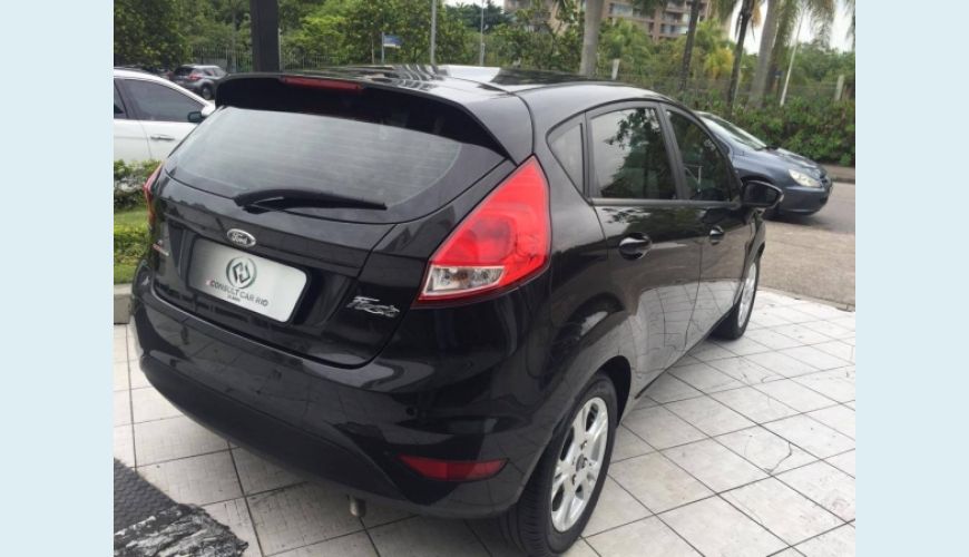 FORD FIESTA 1.6 SE HATCH 16V FLEX 4P AUT. - PRETO - 2014 Foto 4 (Grande)