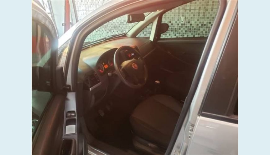 FIAT IDEA 1.4 MPI ATTRACTIVE 8V FLEX 4P - PRATA - 2013 Foto 4 (Grande)