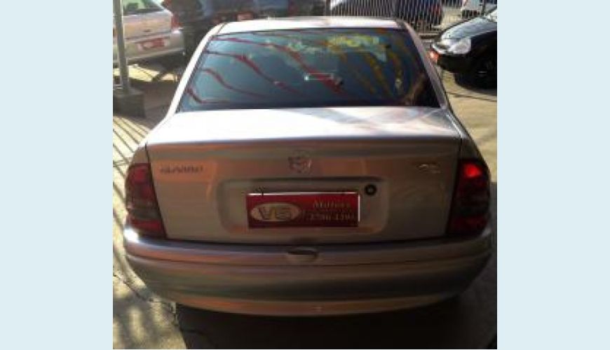 CHEVROLET CLASSIC 1.0 MPFI LIFE 8V FLEX 4P - PRATA - 2006 Foto 4 (Grande)